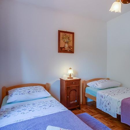 Apartments With A Parking Space Punta Kriza, Cres - 867 Стая снимка