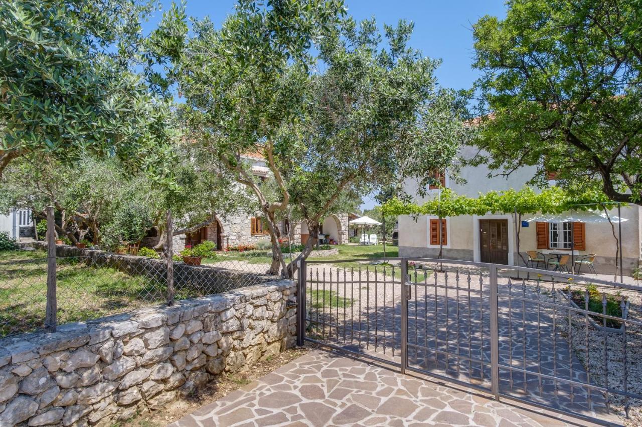 Apartments With A Parking Space Punta Kriza, Cres - 867 Екстериор снимка