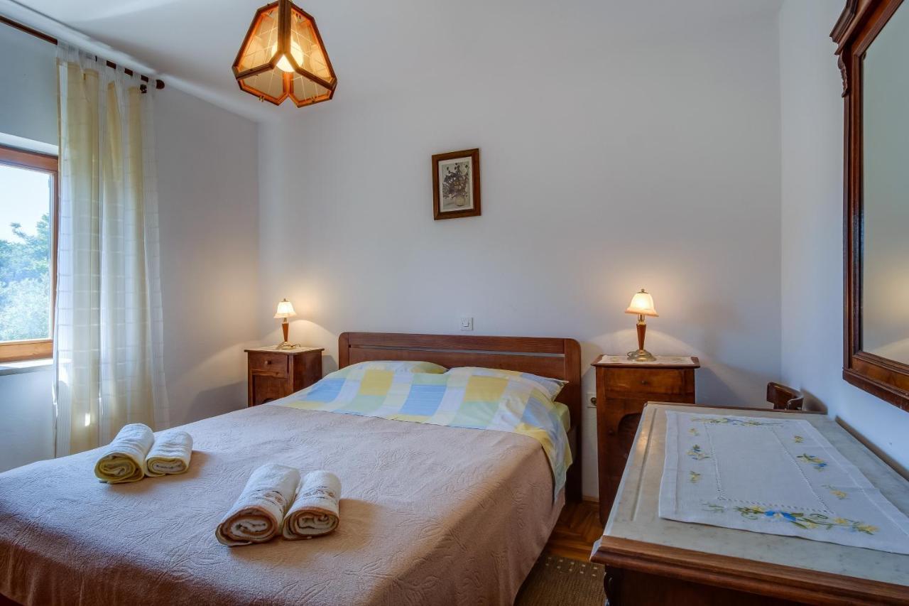 Apartments With A Parking Space Punta Kriza, Cres - 867 Екстериор снимка